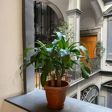 Casa Sangio Appartamento Nel Cuore Di Napoli Exterior photo